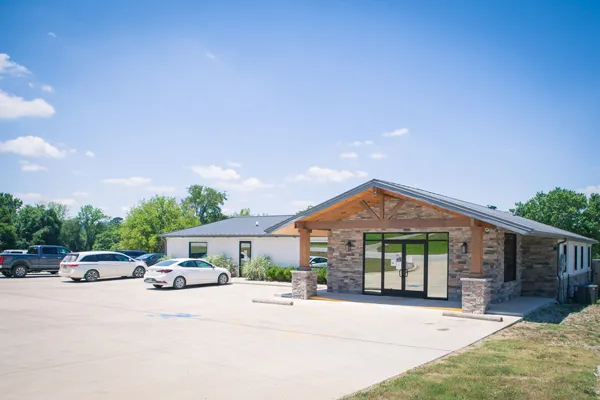 Smithers Animal Hospital building in West Fork, Arkansas